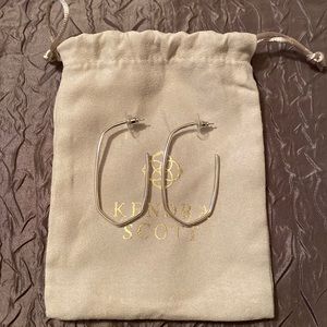 Danielle Hoop earrings